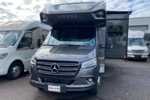 2027 Renegade RV Vienna 25FWC