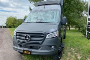 2027 Storyteller Overland Storyteller Overland Crew MODE XL