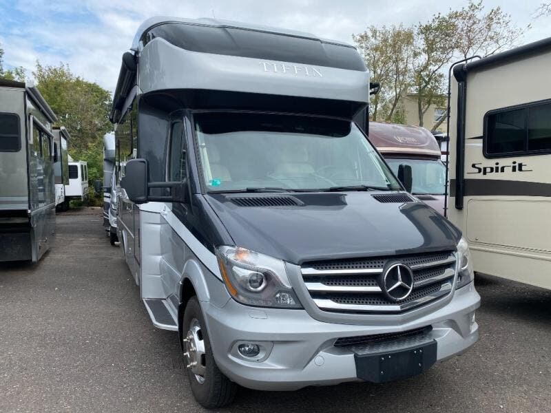 Used 2019 Tiffin Wayfarer 24 TW available in Souderton, Pennsylvania