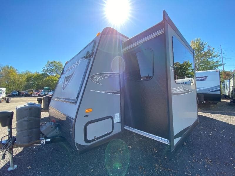 Used 2015 Dutchmen Aerolite TRL. available in Souderton, Pennsylvania