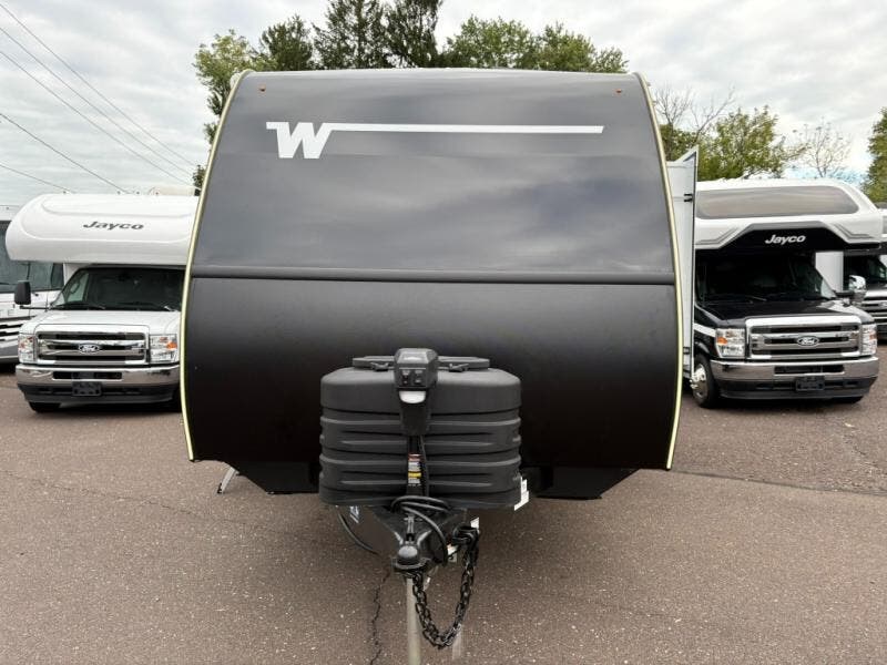 2027 Micro Minnie 2200TBH by Winnebago from Fretz RV in Souderton, Pennsylvania