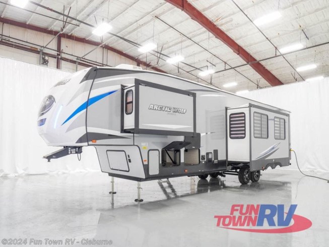 2021 Forest River Cherokee Arctic Wolf Suite 3770 RV for Sale in