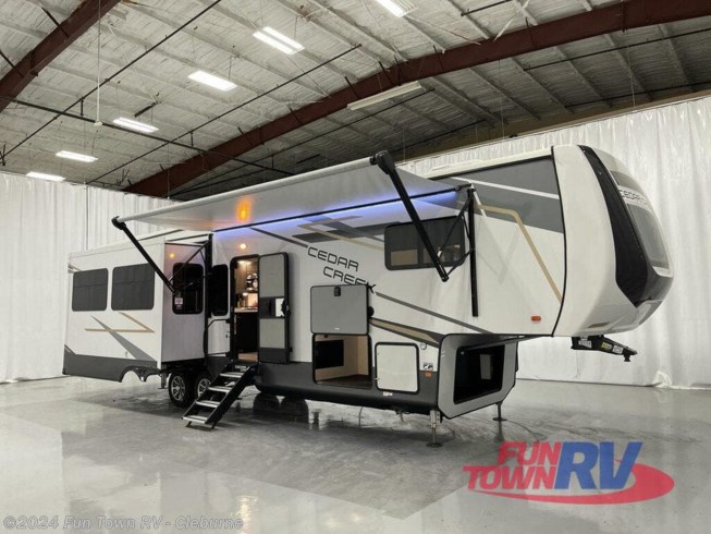 2022 Cedar Creek 360RL by Forest River from Fun Town RV - Cleburne in Cleburne, Texas