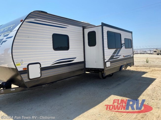 Used 2022 Palomino Puma 28DBFQ available in Cleburne, Texas
