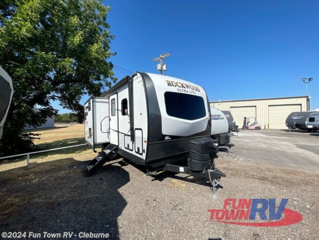 2019 Rockwood Ultra Lite 2304DS by Forest River from Fun Town RV - Cleburne in Cleburne, Texas