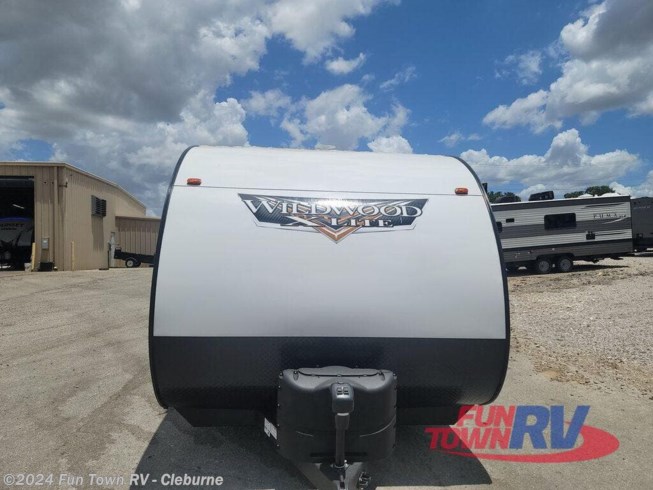 2022 Wildwood X-Lite 263BHXL by Forest River from Fun Town RV - Cleburne in Cleburne, Texas