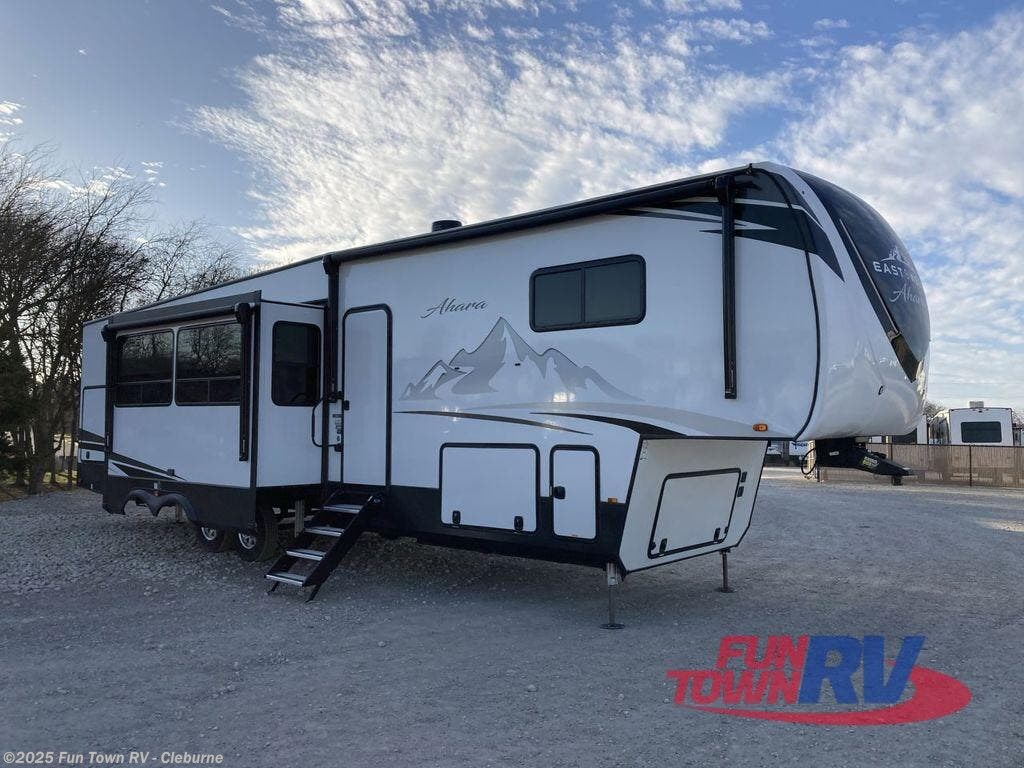 2023 East to West Ahara 378BHOK RV for Sale in Cleburne, TX 76031