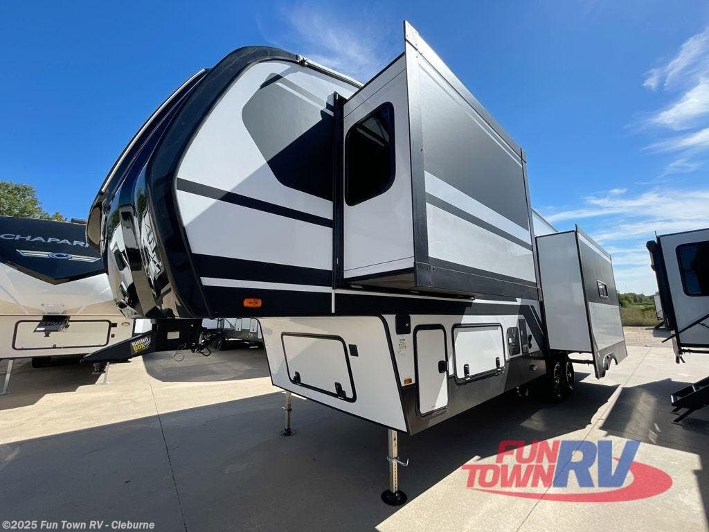 2024 East to West Blackthorn 3100RL RV for Sale in Cleburne, TX 76031 ...