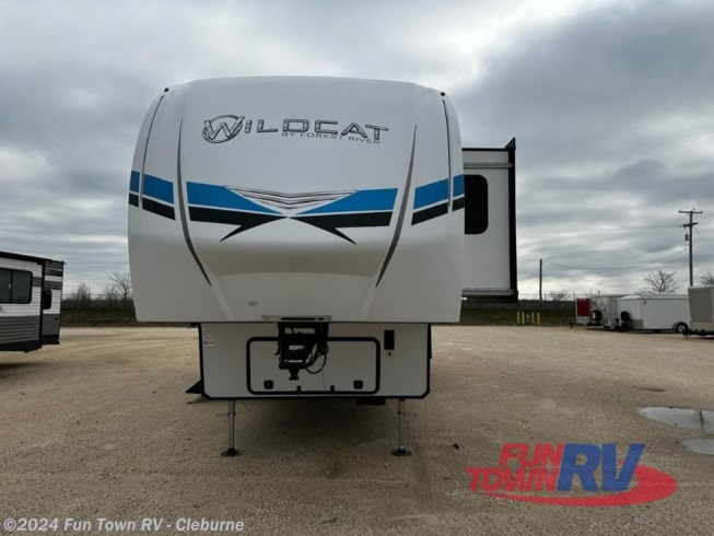 2022 Wildcat 333RLBS by Forest River from Fun Town RV - Cleburne in Cleburne, Texas