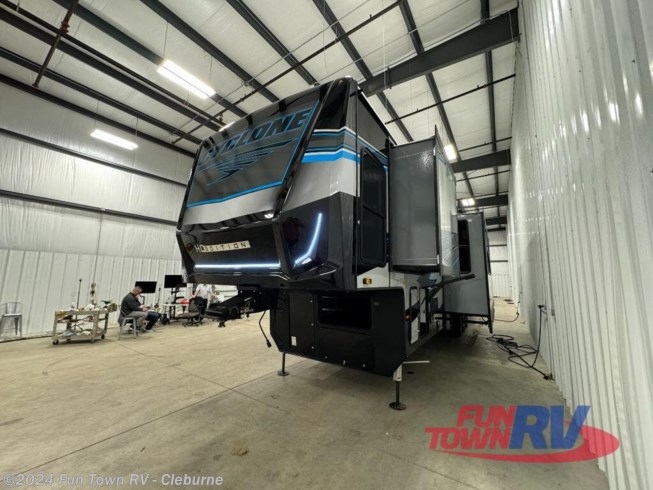 2024 Cyclone 4008 by Heartland from Fun Town RV - Cleburne in Cleburne, Texas