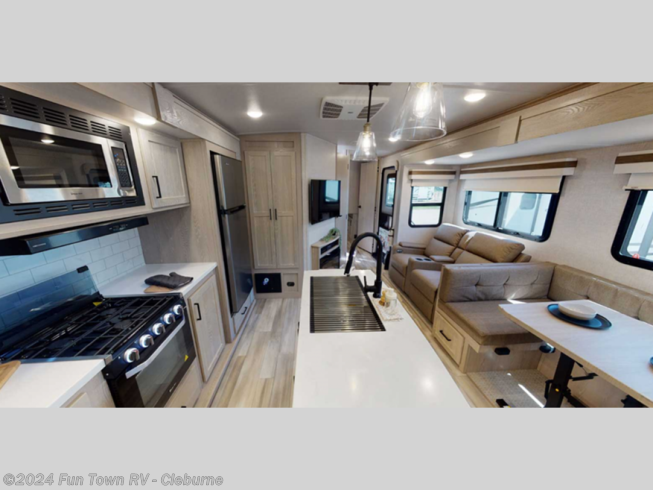 2024 Rockwood Signature 8336BH by Forest River from Fun Town RV - Cleburne in Cleburne, Texas