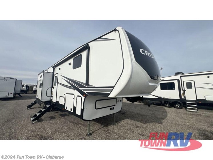 New 2024 CrossRoads Cruiser Aire CR36BL available in Cleburne, Texas