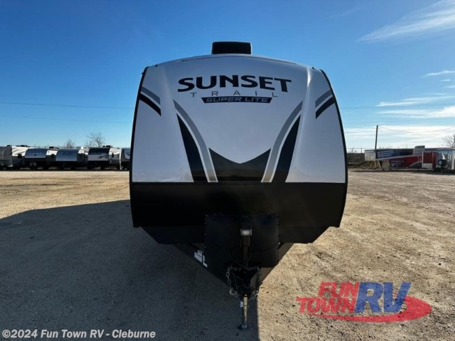 2023 Sunset Trail SS331BH by CrossRoads from Fun Town RV - Cleburne in Cleburne, Texas