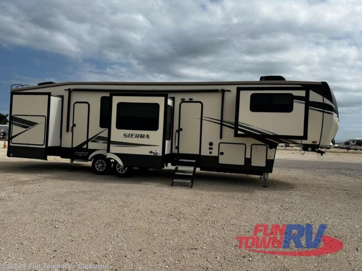 Used 2020 Forest River Sierra 379FLOK available in Cleburne, Texas