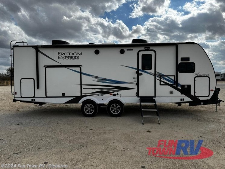 Used 2021 Coachmen Freedom Express 259FKDS available in Cleburne, Texas