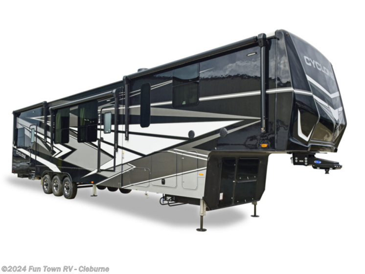 New 2025 Heartland Cyclone 4006 available in Cleburne, Texas