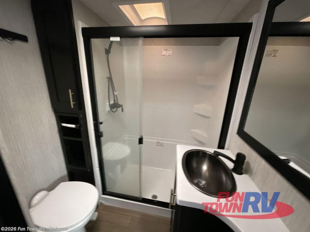 2022 Wildcat 333RLBS by Forest River from Fun Town RV - Cleburne in Cleburne, Texas