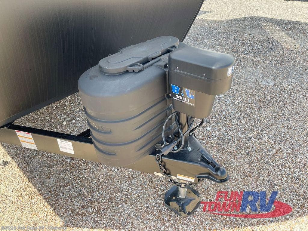 New 2025 Venture RV Stratus SR302VBH available in Cleburne, Texas