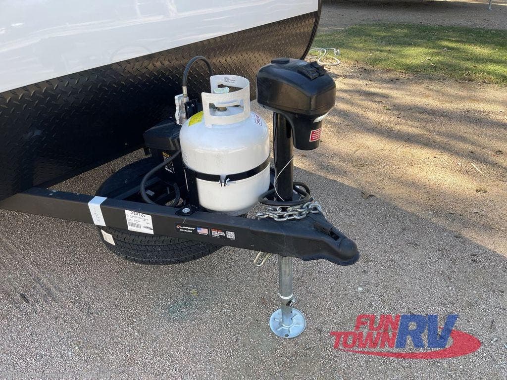 2026 Sunset Trail 13BHS by CrossRoads from Fun Town RV - Cleburne in Cleburne, Texas