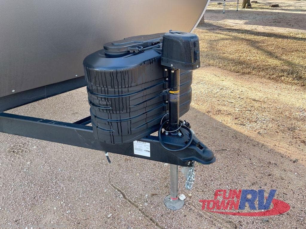 New 2025 Forest River Wildwood 34VERANDA available in Cleburne, Texas