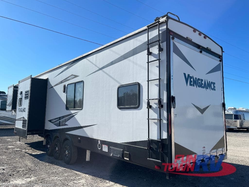 Used 2019 Forest River Vengeance 388V16 available in Cleburne, Texas