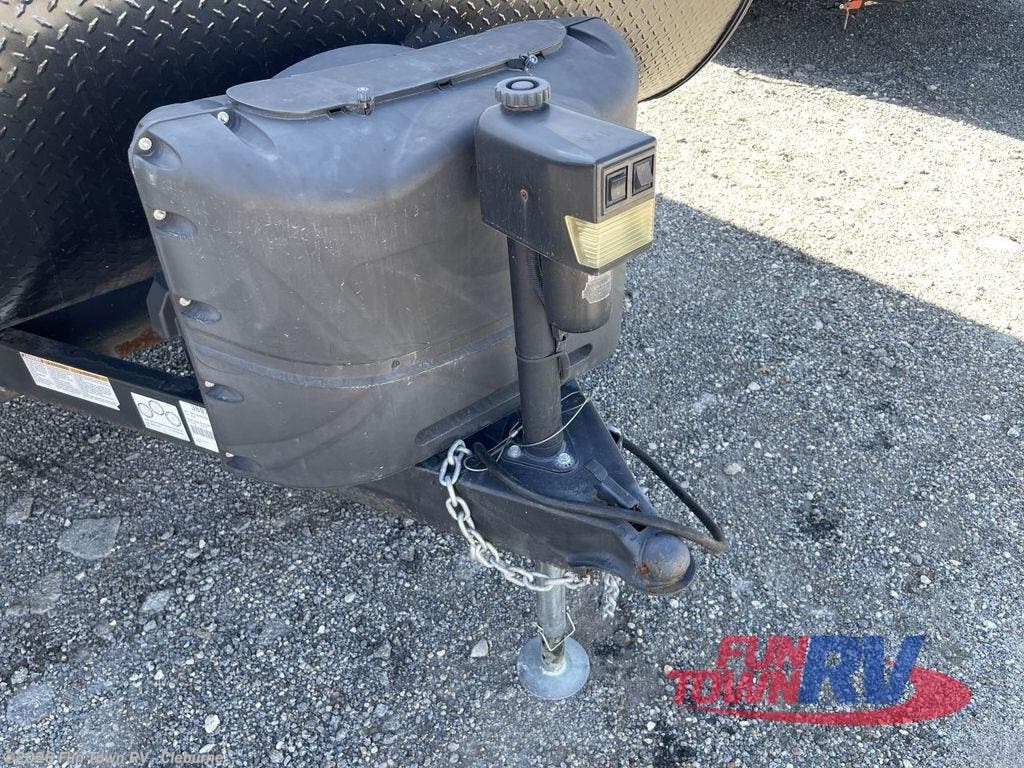 Used 2021 Forest River Wildwood X-Lite 19DBXL available in Cleburne, Texas