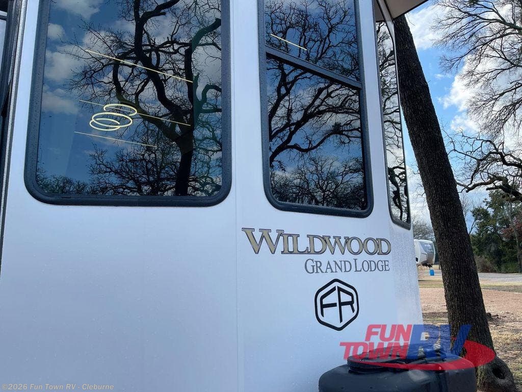 2025 Wildwood Grand Lodge 42FLDL by Forest River from Fun Town RV - Cleburne in Cleburne, Texas