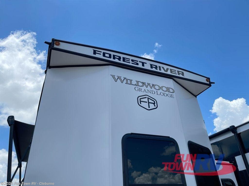 2026 Wildwood Lodge 42ICE by Forest River from Fun Town RV - Cleburne in Cleburne, Texas