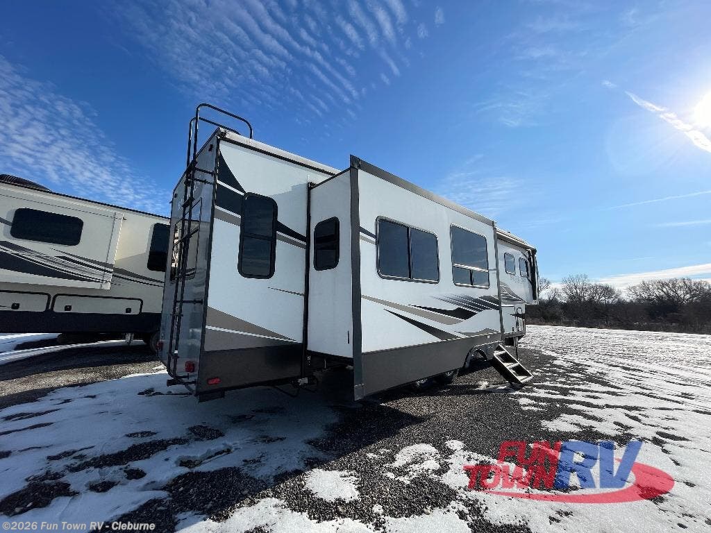 Used 2022 Heartland Bighorn 32RS available in Cleburne, Texas