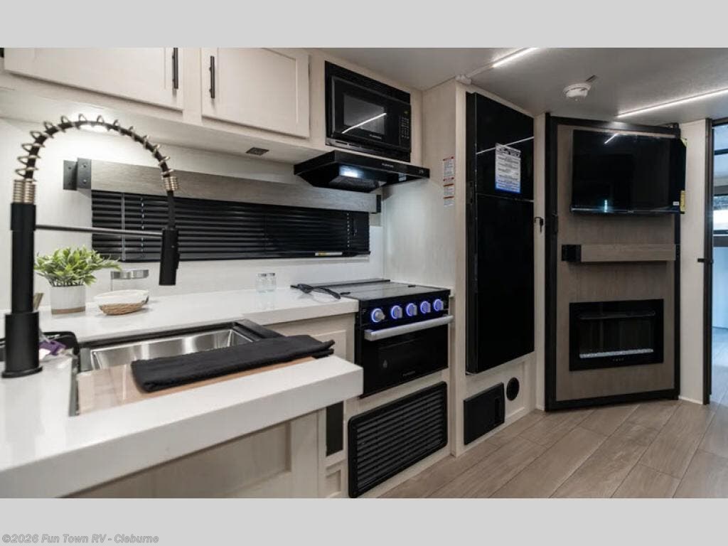 New 2026 Forest River Cherokee Alpha Wolf 29TB available in Cleburne, Texas