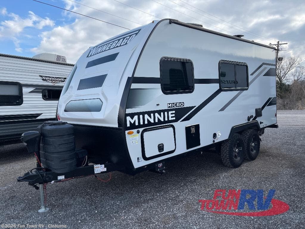 2023 Winnebago Micro Minnie 1720FB - Used Travel Trailer For Sale by Fun Town RV - Cleburne in Cleburne, Texas