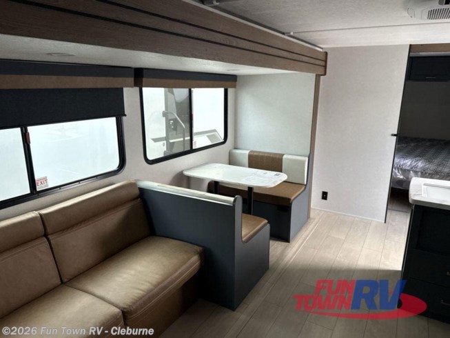 Fun Time Crossroads Rv 2026 CrossRoads Fun Time 27BH #218913 - For Sale in Cleburne, TX