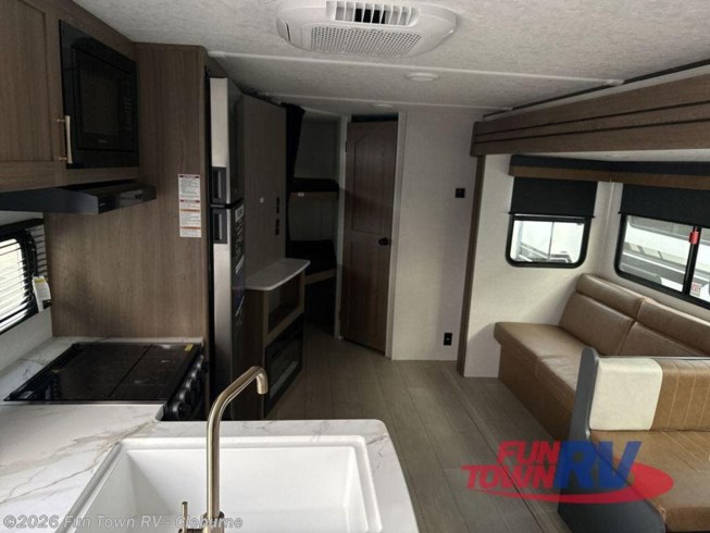 Fun Time Crossroads Rv 2026 CrossRoads Fun Time 27BH #218913 - For Sale in Cleburne, TX