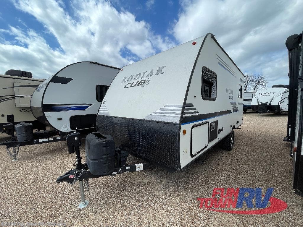 2018 Kodiak Cub 176RD by Dutchmen from Fun Town RV - Cleburne in Cleburne, Texas
