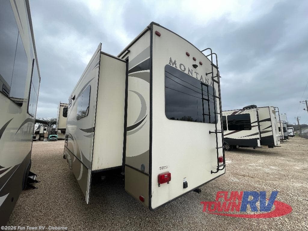Used 2018 Keystone Montana 3130RE available in Cleburne, Texas