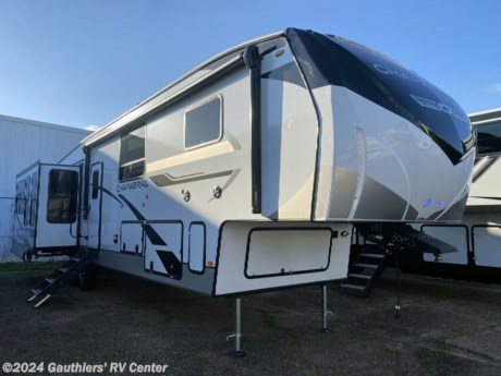 &lt;p&gt;&lt;span style=&quot;font-size: 14pt;&quot;&gt;&lt;strong&gt;FOUR SLIDE MID BUNK FIFTH WHEEL W/ AUTO LEVELING, TWO A/C UNITS, FIREPLACE, KING BED, AND 12 VOLT 10 CU FT REFRIGERATOR.&lt;/strong&gt;&lt;/span&gt;&lt;/p&gt;