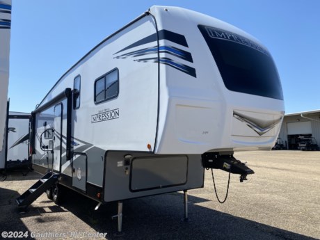 &lt;p&gt;&lt;span style=&quot;font-size: 14pt;&quot;&gt;&lt;strong&gt;SINGLE SLIDE REAR ENTERTAINMENT FIFTH WHEEL W/ OUTSIDE KITCHEN, AUTO LEVELING, TWO A/C UNITS, FIREPLACE, LARGE PANTRY, 12 VOLT 10 CU FT REFRIGERATOR, AND WASHER-DRYER PREP.&lt;/strong&gt;&lt;/span&gt;&lt;/p&gt;