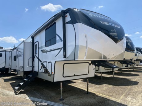 &lt;p&gt;&lt;span style=&quot;font-size: 14pt;&quot;&gt;&lt;strong&gt;TRIPLE SLIDE FRONT BUNK FIFTH WHEEL W/ AUTO LEVELING, THREE A/C UNITS, TWO FULL BATHS, AND WASHER-DRYER PREP.&lt;/strong&gt;&lt;/span&gt;&lt;/p&gt;