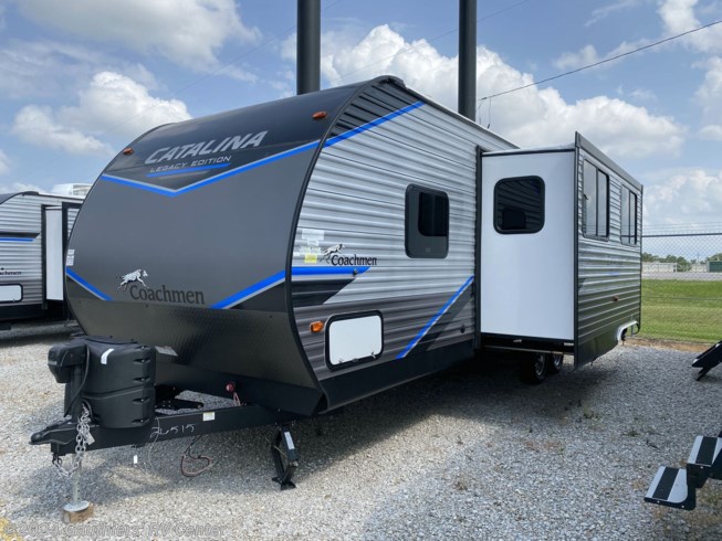 2022 Catalina Legacy Edition 293QBCKLE by Coachmen from Gauthiers