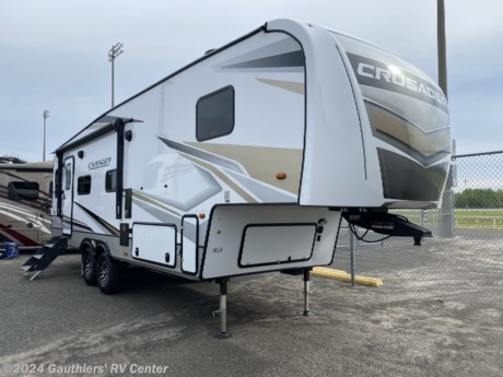 &lt;p&gt;&lt;span style=&quot;font-size: 14pt;&quot;&gt;&lt;strong&gt;DOUBLE SLIDE REAR DINETTE FIFTH WHEEL W/ AUTO LEVELING, TWO A/C&#39;S, 190W ROOF MOUNTED SOLAR PANEL, GOODYEAR TIRES, TIRE PRESSURE MONITORING SYSTEM &amp;amp; 12 VOLT 16 CUBIC FOOT REFRIGERATOR&lt;/strong&gt;&lt;/span&gt;&lt;/p&gt;