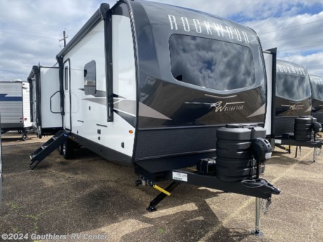 &lt;p&gt;&lt;strong&gt;&lt;span style=&quot;font-size: 14pt;&quot;&gt;TRIPLE SLIDE REAR KITCHEN TRAVEL TRAILER W/ OUTSIDE KITCHEN, TWO AWNINGS, TWO A/C UNITS, ROOFTOP SOLAR PANEL, THEATER SEATING, FIREPLACE, AND 12 VOLT 10 CU FT REFRIGERATOR.&lt;/span&gt;&lt;/strong&gt;&lt;/p&gt;