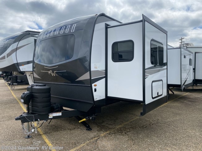 2024 Rockwood Ultra Lite 2908RL by Forest River from Gauthiers
