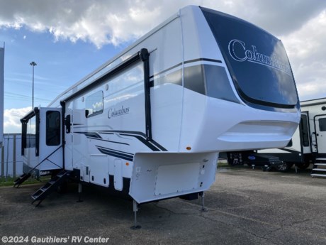 &lt;p&gt;&lt;strong&gt;&lt;span style=&quot;font-size: 14pt;&quot;&gt;TRIPLE SLIDE REAR KITCHEN FIFTH WHEEL WITH 1 1/2 BATHS, 6 POINT HYDRAULIC AUTO LEVELING, THREE A/C UNITS, KING BED, WASHER-DRYER PREP, AND RESIDENTIAL REFRIGERATOR.&lt;/span&gt;&lt;/strong&gt;&lt;/p&gt;