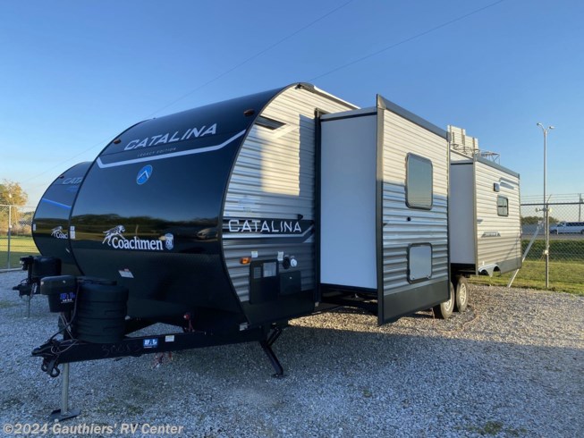 2024 Catalina Legacy Edition 313RLTSLE by Coachmen from Gauthiers