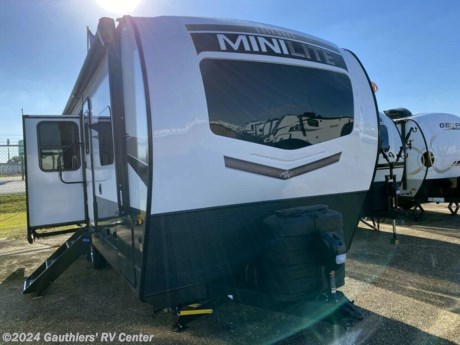 &lt;p&gt;&lt;span style=&quot;font-size: 14pt;&quot;&gt;&lt;strong&gt;DOUBLE SLIDE REAR BATH TRAVEL TRAILER W/ POWER STABILIZER JACKS, 200W ROOFTOP SOLAR PANEL, THEATER SEATING, TIRE PRESSURE MONITORING SYSTEM, AND 12 VOLT 10 CU FT REFRIGERATOR.&lt;/strong&gt;&lt;/span&gt;&lt;/p&gt;