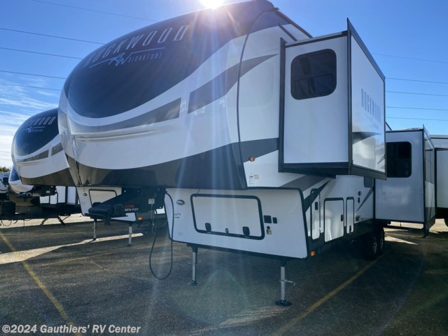 2024 Rockwood Signature Ultra Lite 376RK by Forest River from Gauthiers