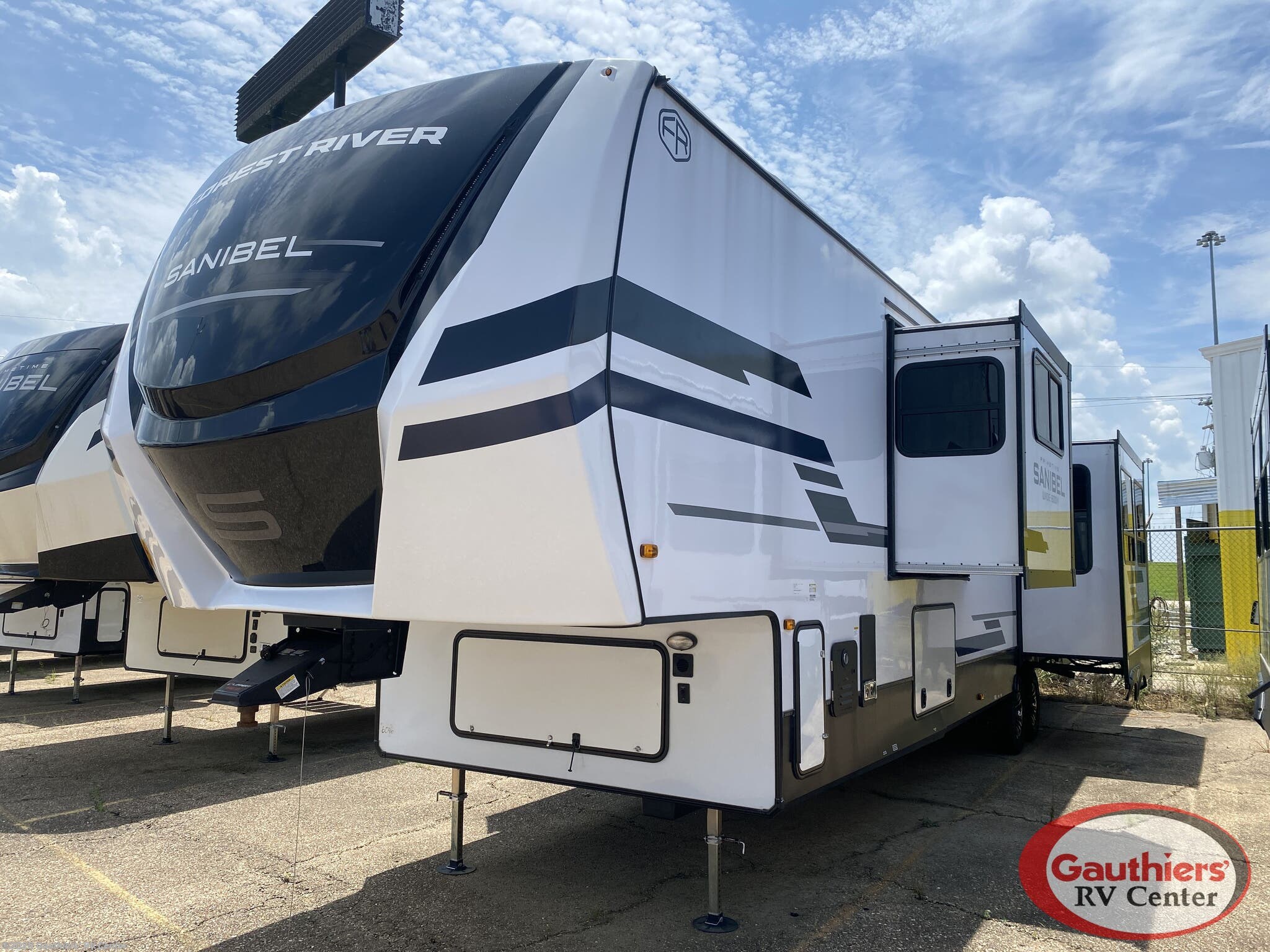 2025 Sanibel 3883LRWB by Prime Time from Gauthiers' RV Center in Scott, Louisiana