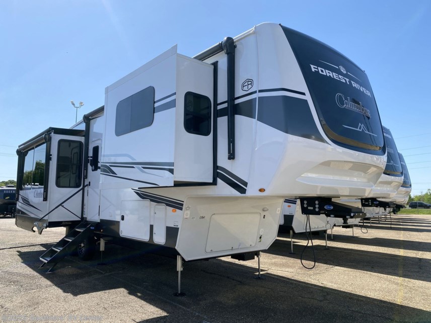 New 2025 Palomino Columbus 380RL available in Scott, Louisiana