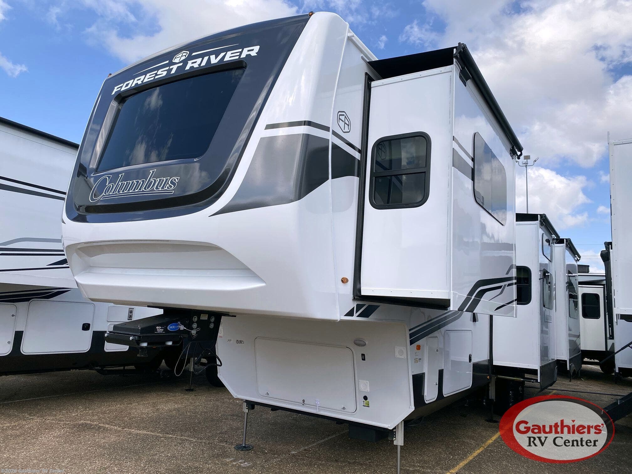 2025 Columbus 379MBL by Palomino from Gauthiers' RV Center in Scott, Louisiana