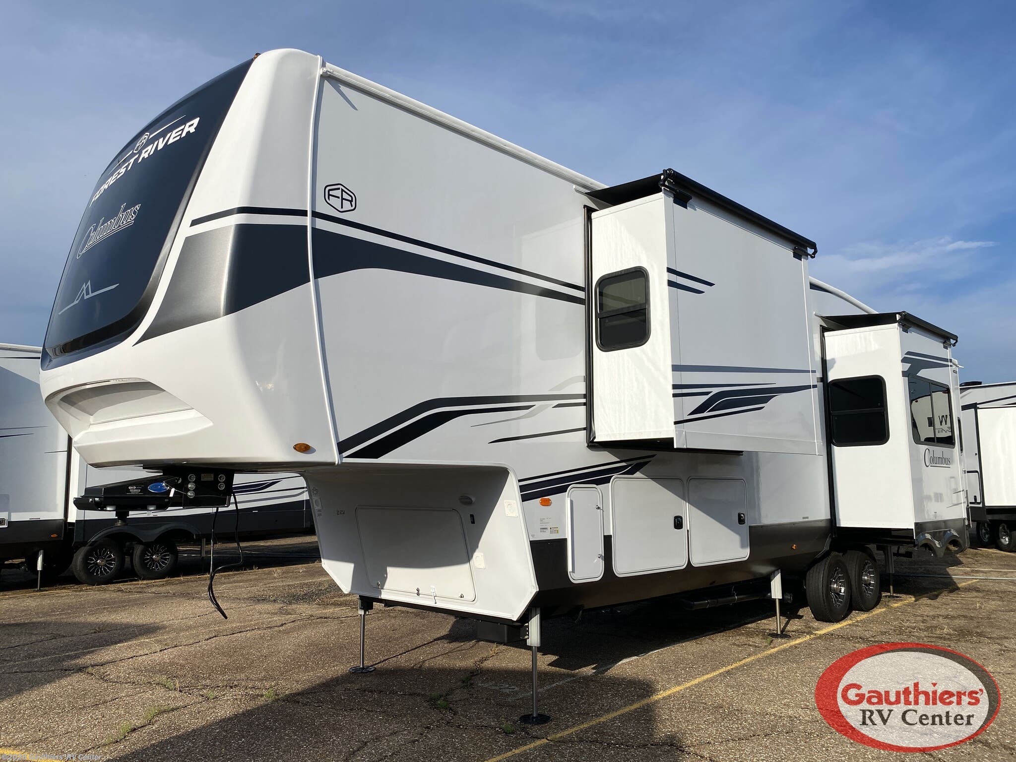 2026 Columbus 384RKH by Palomino from Gauthiers' RV Center in Scott, Louisiana